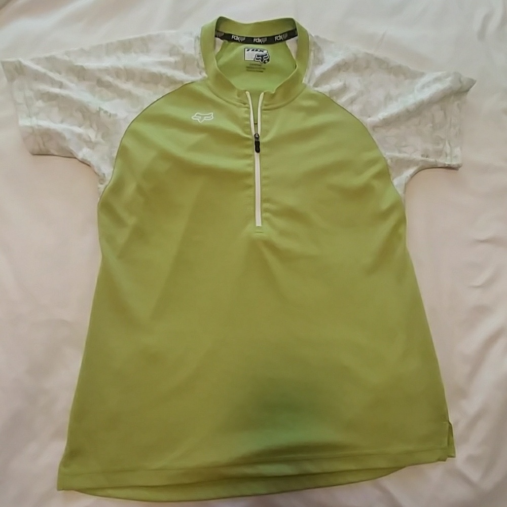 Fox Bicycle or fitness shirt